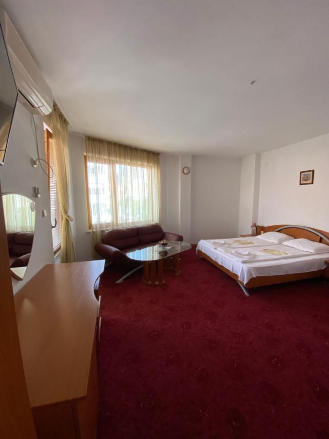 Family Hotel The Golden Fish Sozopol Eksteriør billede