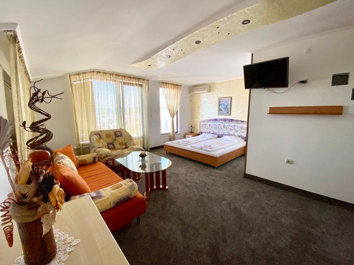 Family Hotel The Golden Fish Sozopol Eksteriør billede