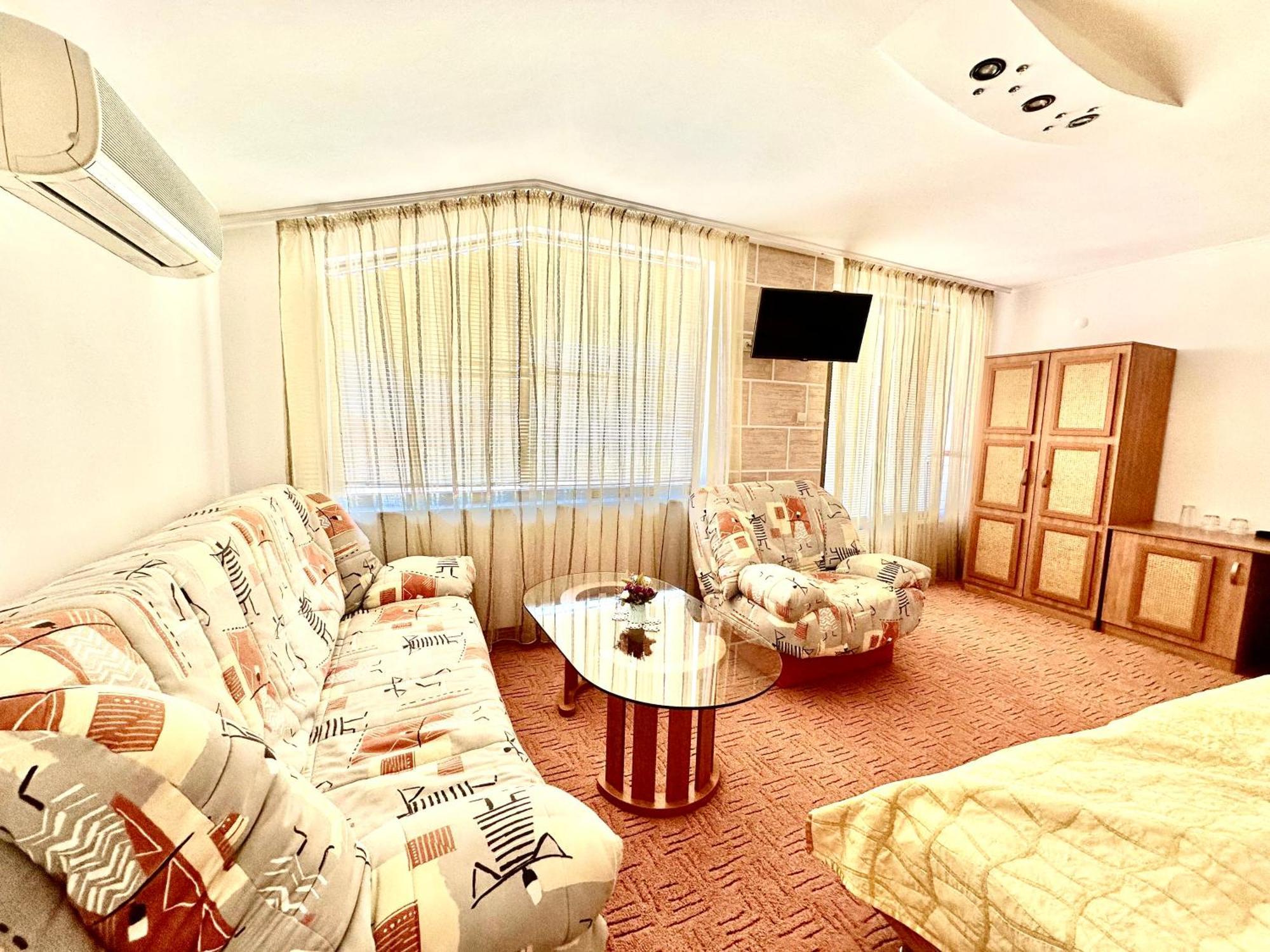 Family Hotel The Golden Fish Sozopol Eksteriør billede